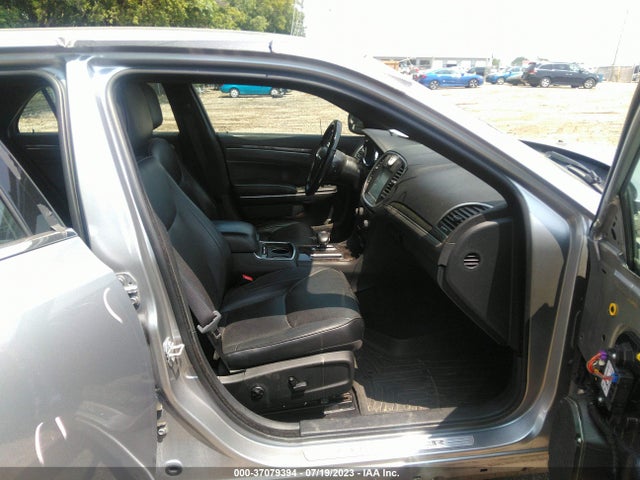 2C3CCAKG0EH377018 Chrysler 300 300c