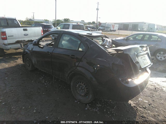 Chevrolet SONIC LS 2015 1G1JA5SH1F4114715 Image 3