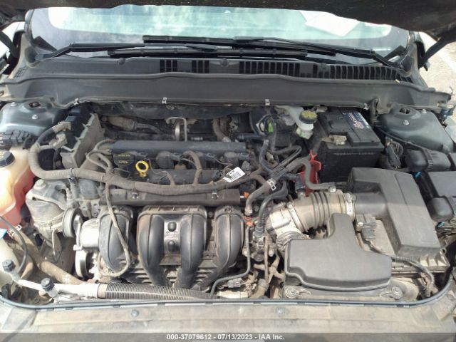 3FA6P0H73FR272824 Ford FUSION SE