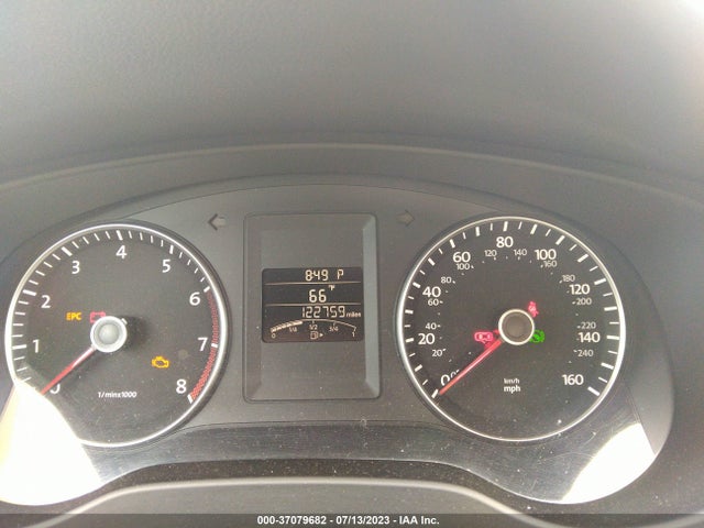 2013 VOLKSWAGEN JETTA SEDAN SE W/CONVENIENCE VIN: 3VWDX7AJ7DM356300