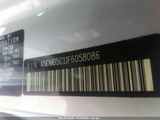 KNDMB5C11F6058086 KIA SEDONA LX