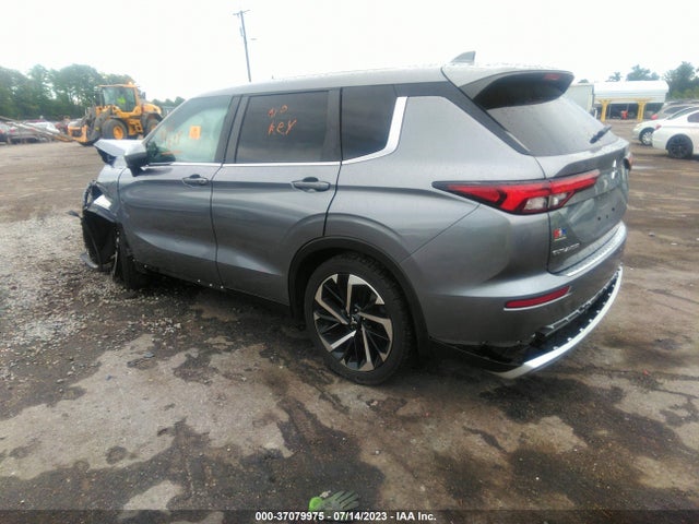 JA4J3UA89NZ011714 Mitsubishi Outlander Se