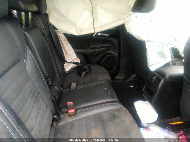 JA4J3UA89NZ011714 Mitsubishi Outlander Se