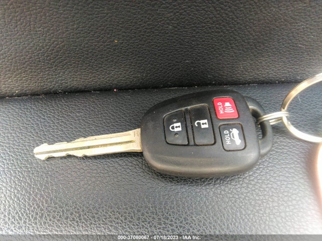 2018 TOYOTA COROLLA L/LE/XLE/SE/XSE VIN: 2T1BURHE9JC015265
