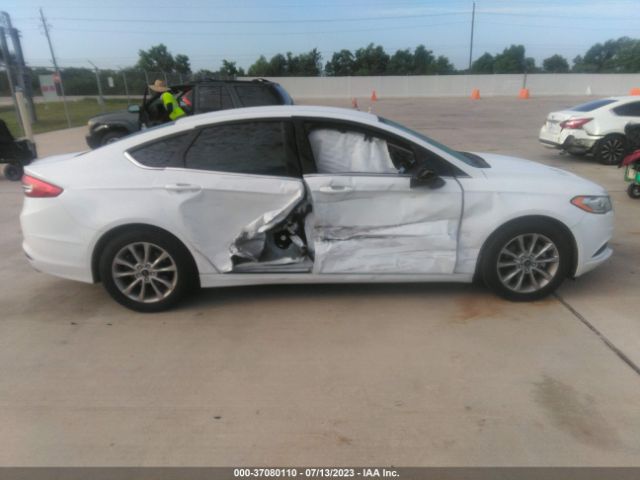 3FA6P0H77HR406740 Ford FUSION SE