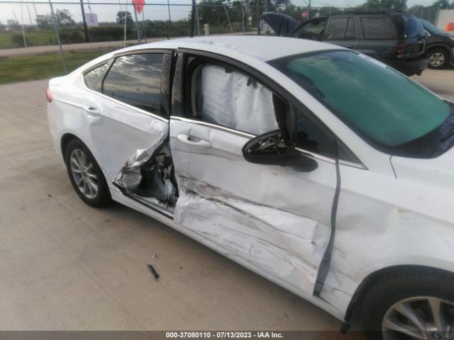 3FA6P0H77HR406740 Ford FUSION SE