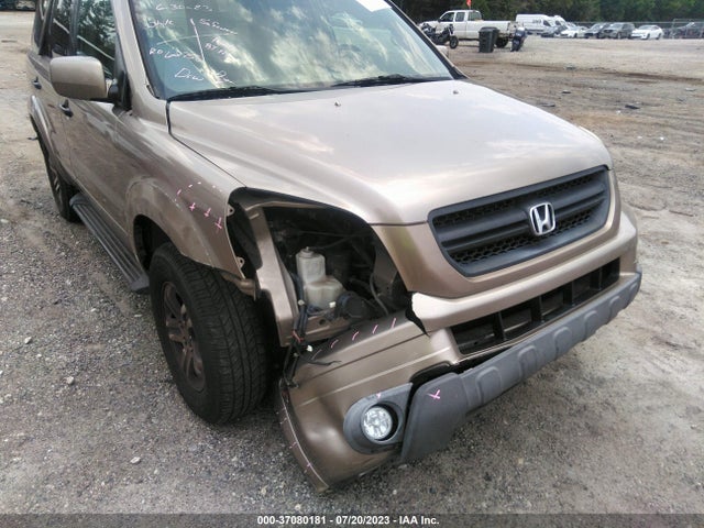 2004 HONDA PILOT EX VIN: 2HKYF18744H562663