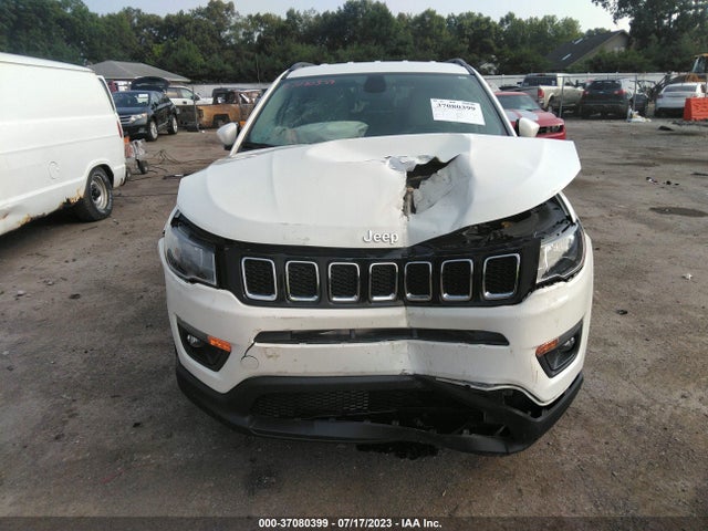 2019 JEEP COMPASS LATITUDE 4X4 VIN: 3C4NJDBB1KT668601