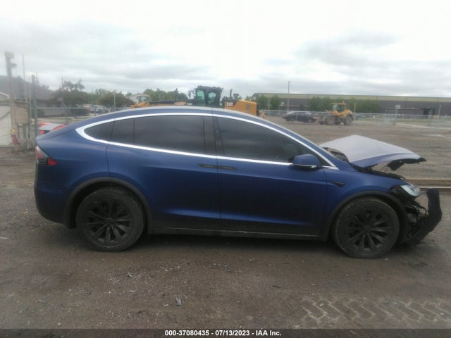 Tesla Model X Long Range 2020 5YJXCBE22LF233427 Image 13