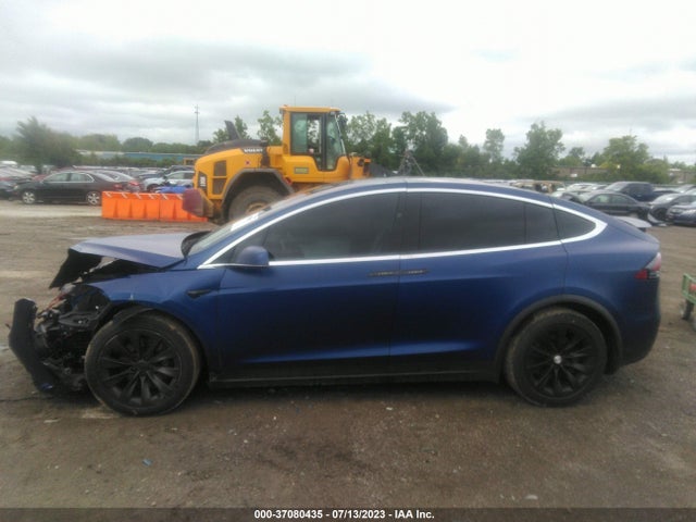 Tesla Model X Long Range 2020 5YJXCBE22LF233427 Image 14