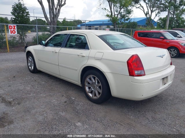 2005 CHRYSLER 300 300 VIN: 2C3JA43R05H597516