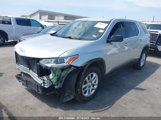 Chevrolet Traverse Ls 2018 1GNERFKW3JJ160909 Image 2