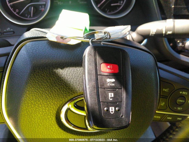 Toyota CAMRY XLE 2022 4T1F11AKXNU018742 Image 3