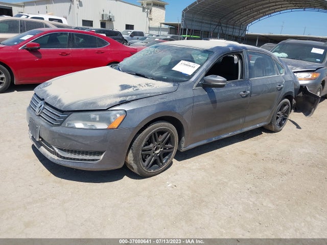 1VWAP7A32EC010937 Volkswagen PASSAT S