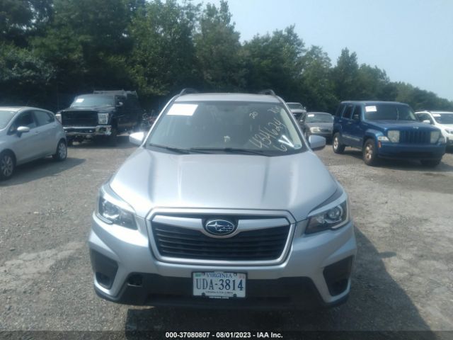JF2SKAJC2LH434624 Subaru Forester Premium