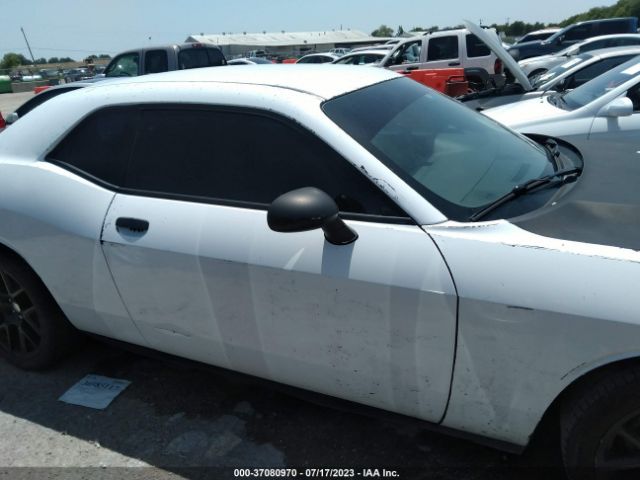 2C3CDYAG2EH282130 Dodge Challenger Sxt Plus