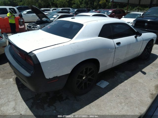2C3CDYAG2EH282130 Dodge Challenger Sxt Plus