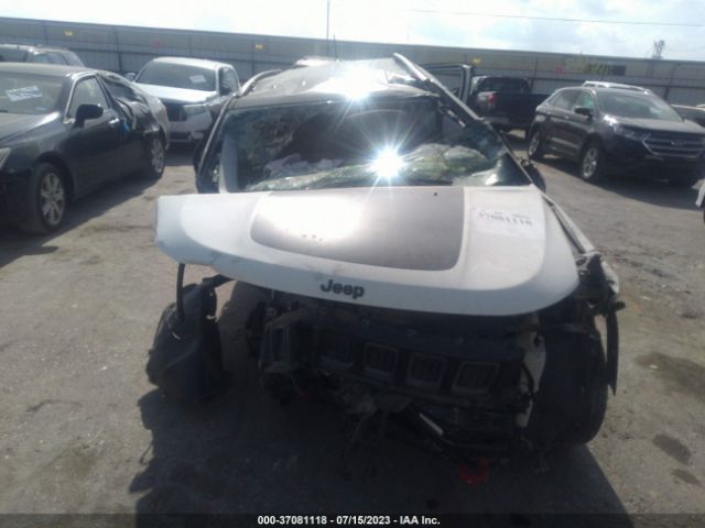 3C4NJDDB7KT739555 Jeep Compass Trailhawk