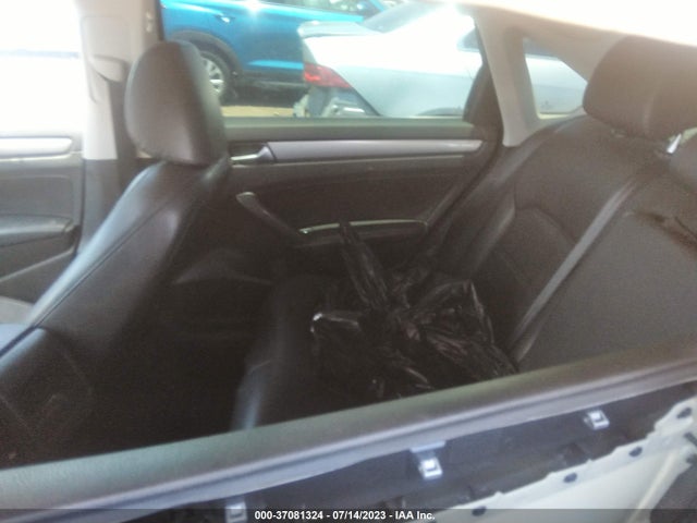 1VWAS7A34FC006968 Volkswagen Passat 1.8t Wolfsburg Ed