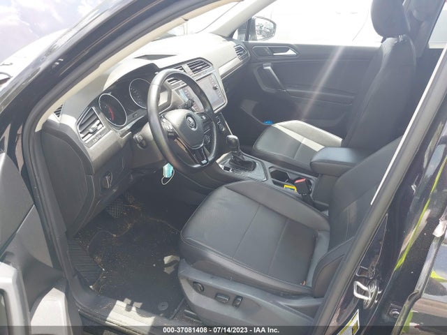2018 VOLKSWAGEN TIGUAN SEL/SE VIN: 3VV3B7AX6JM214700