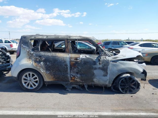 KNDJP3A53J7577612 KIA SOUL +