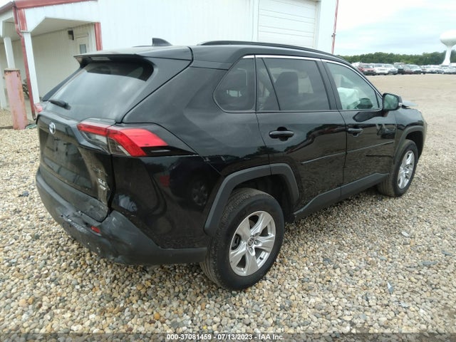 2021 TOYOTA RAV4 XLE VIN: 2T3P1RFV7MC254357