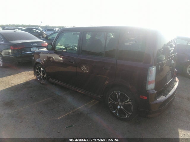 2005 SCION XB VIN: JTLKT324550172621