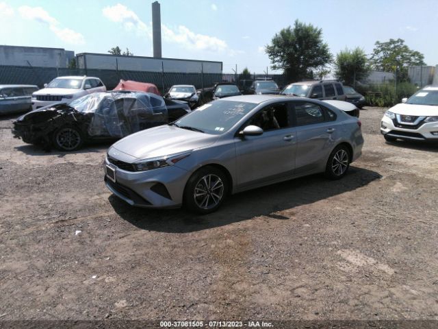 3KPF24AD8NE424506 KIA Forte Lxs