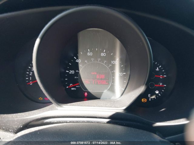 KNDJN2A2XJ7559789 KIA Soul Base
