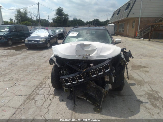 Jeep Compass Latitude 2018 3C4NJCBB4JT227442 Image 12