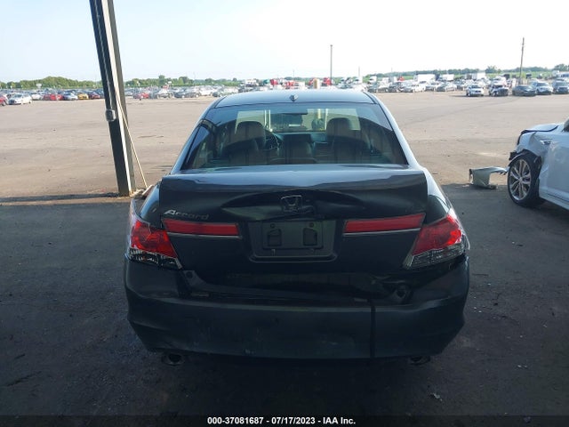 2011 HONDA ACCORD SDN EX-L VIN: 1HGCP3F80BA031741