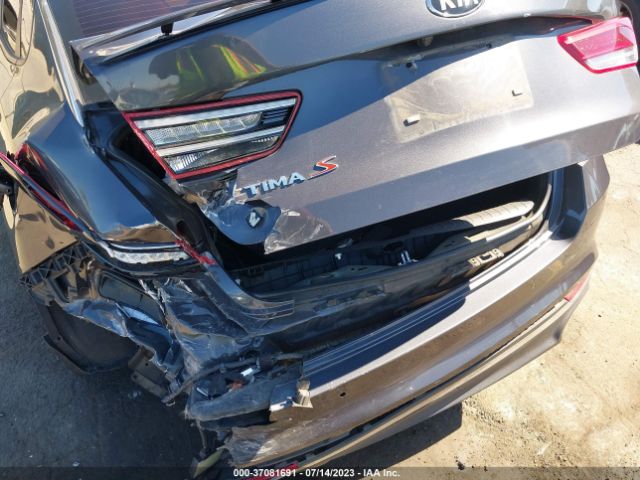 5XXGT4L38JG255255 KIA Optima S