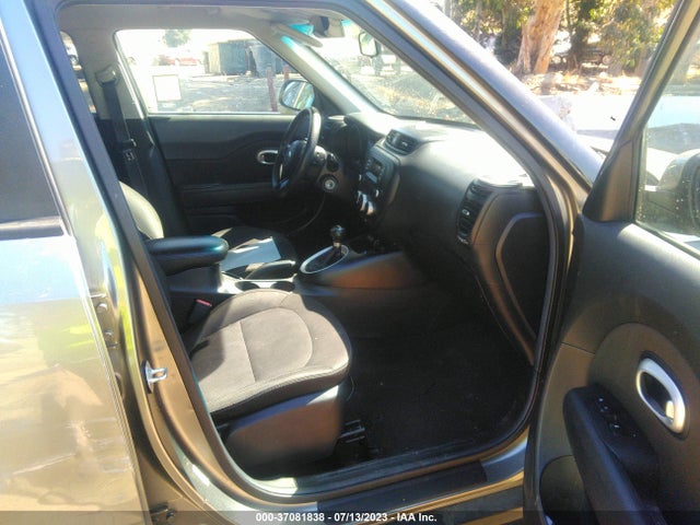 KIA Soul Base 2015 KNDJN2A23F7205488 Image 6