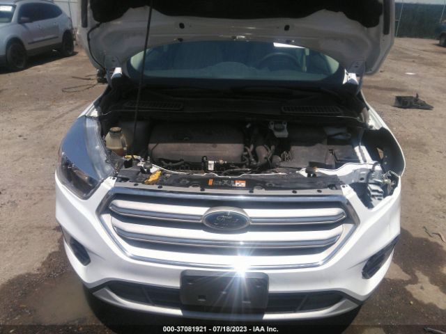 1FMCU9GD8JUB61507 Ford ESCAPE SE