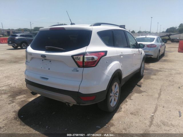 1FMCU9GD8JUB61507 Ford ESCAPE SE