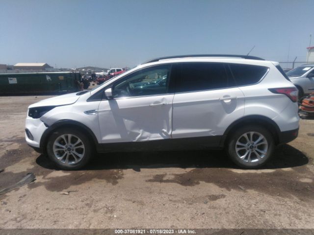 1FMCU9GD8JUB61507 Ford ESCAPE SE