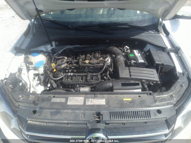 1VWAT7A33EC120987 Volkswagen Passat Wolfsburg Ed