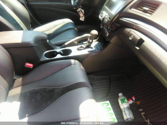 19UDE2F85LA010924 Acura Ilx Pkg