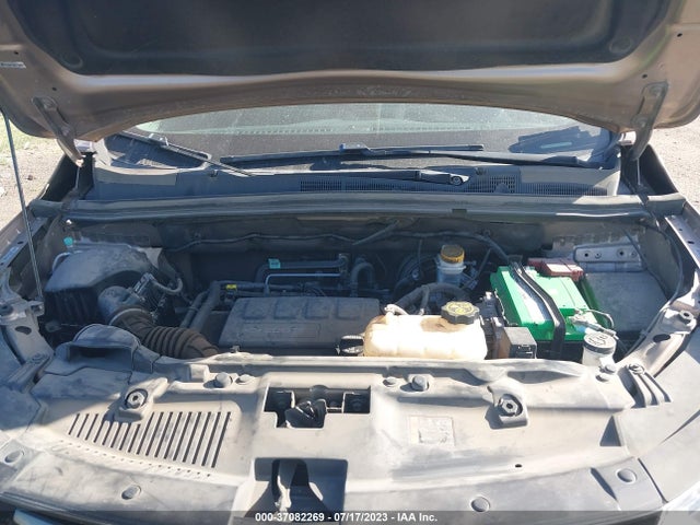 Chevrolet TRAX LS 2018 3GNCJKSB6JL228407 Image 10