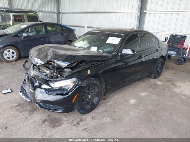BMW 328i Xdrive 2016 WBA8E3G54GNU02153 Image 2