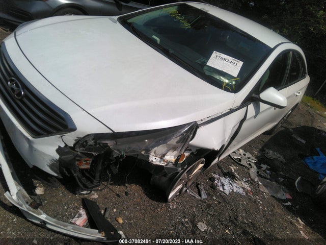 2015 HYUNDAI SONATA 2.4L SE VIN: 5NPE24AF2FH234209