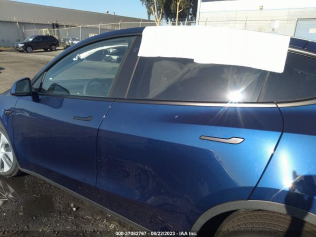 7SAYGDEE0PA102887 Tesla Model Y Long Range