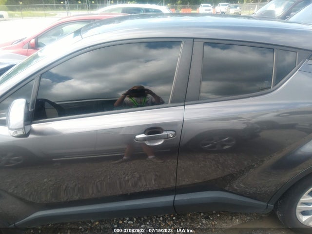 Toyota C-HR LE 2021 JTNKHMBX0M1114336 Image 15