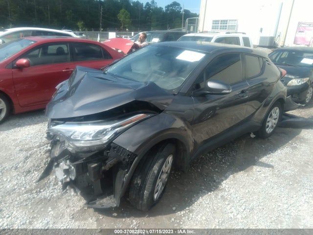 Toyota C-HR LE 2021 JTNKHMBX0M1114336 Image 2