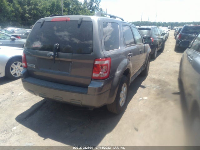 2009 FORD ESCAPE XLT VIN: 1FMCU03789KC46804