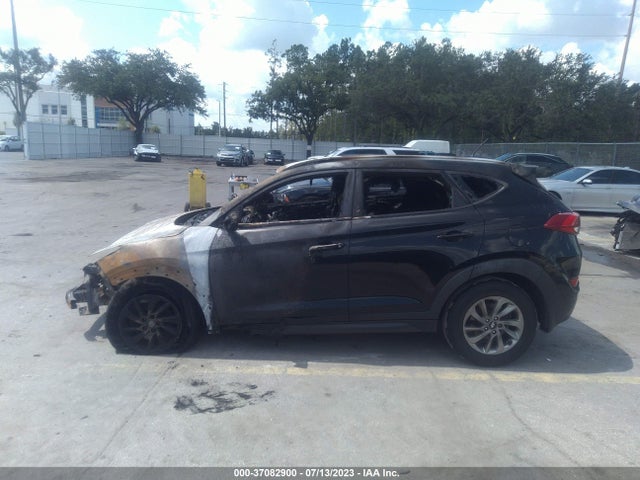 2016 HYUNDAI TUCSON SE VIN: KM8J33A41GU144654