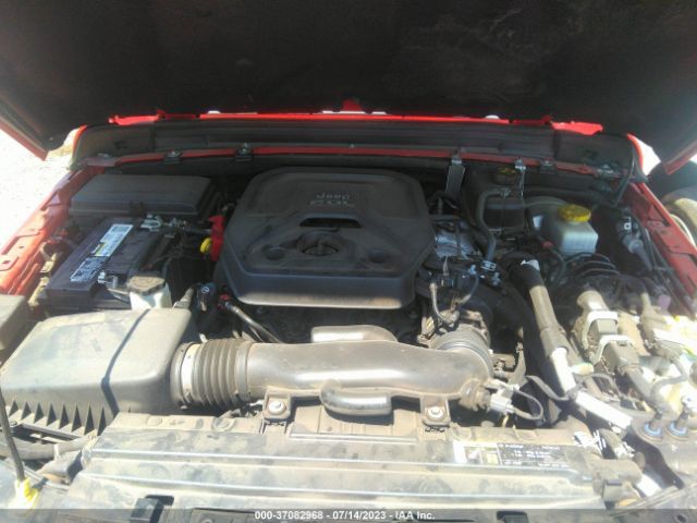 1C4HJXEN2LW213935 Jeep Wrangler Unlimited Sahara