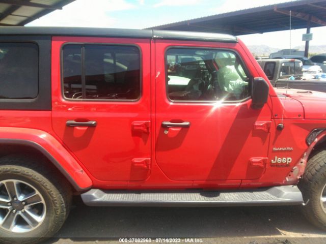 1C4HJXEN2LW213935 Jeep Wrangler Unlimited Sahara