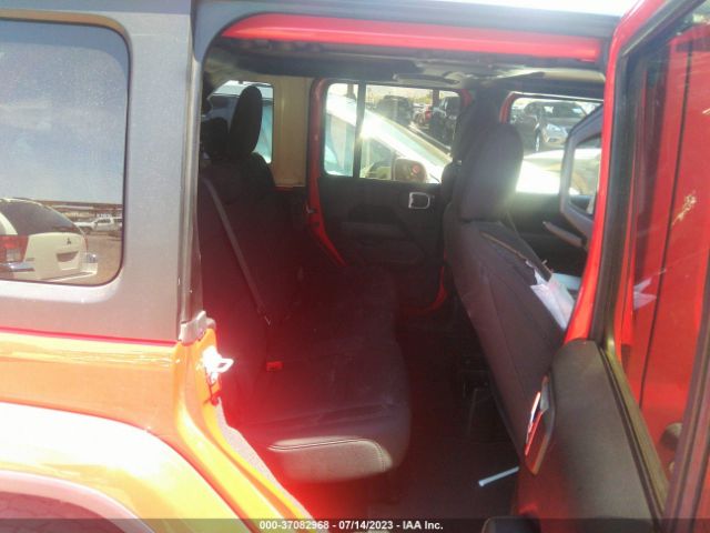 1C4HJXEN2LW213935 Jeep Wrangler Unlimited Sahara