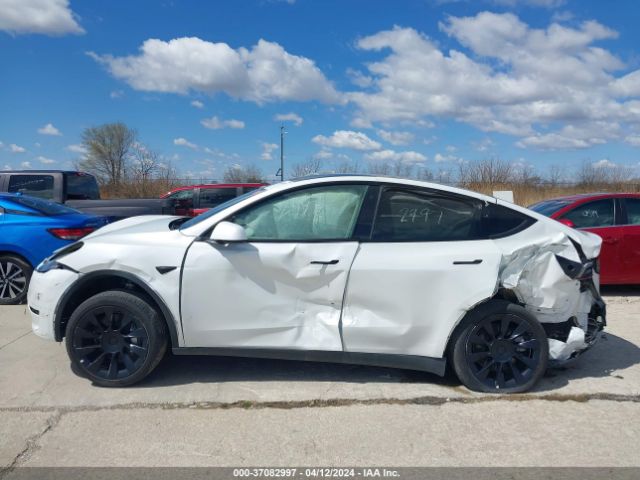 7SAYGDEE6PF638536 Tesla Model Y